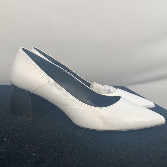 Ruth Secret NEW white with black block heel shoes - Picture 6 of 10